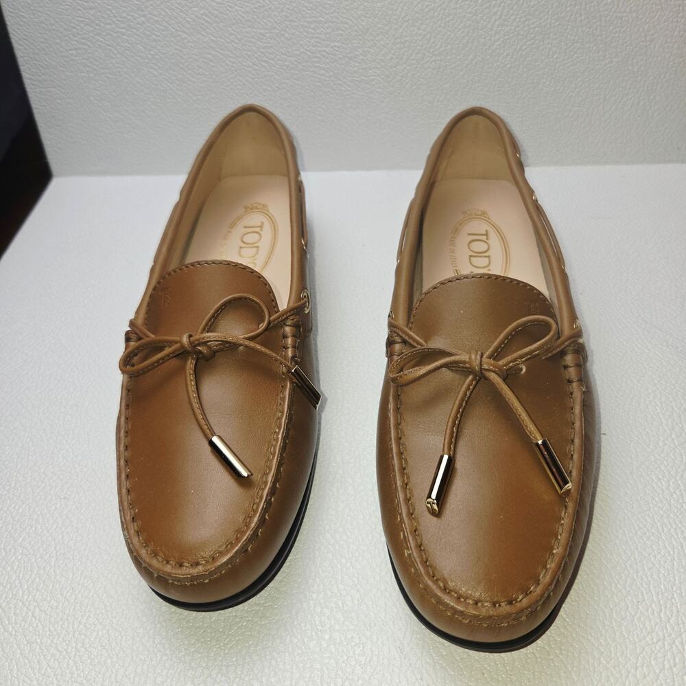 Tod's Loafers Womens 7 Brown Leather Gommino Driving Flats Italy Casual